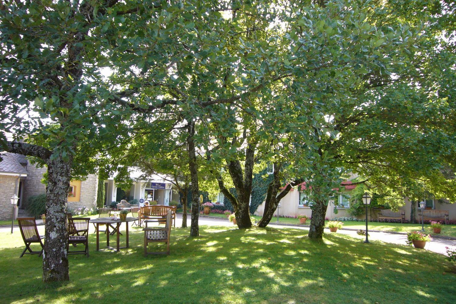 Hotel Causse Comtal Rodez, The Originals Relais Gages-le-Haut Exterior foto